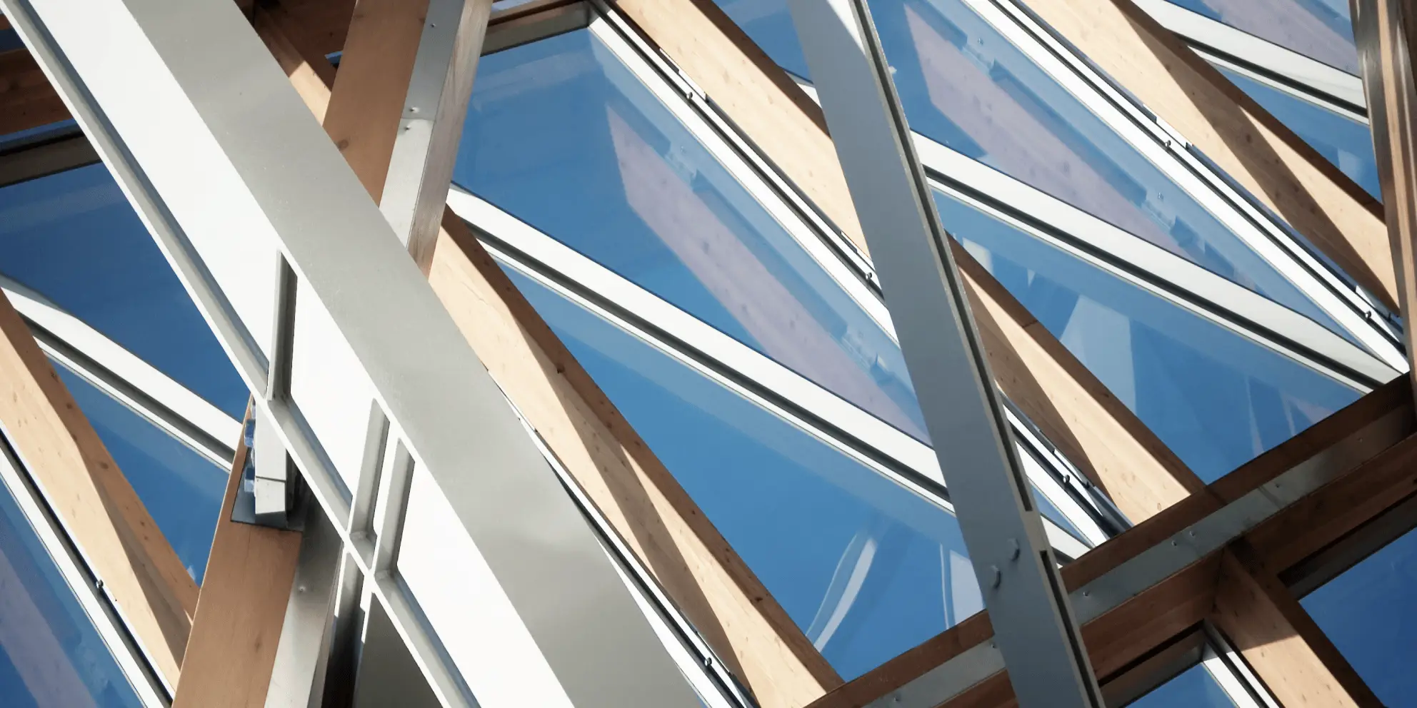 Dachfenster mit Balken
